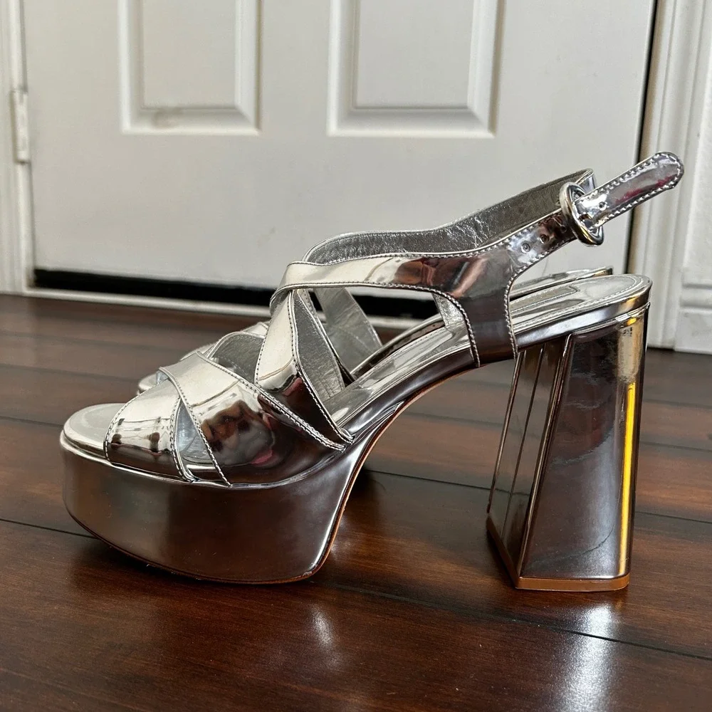 NWOB Larroude Bee‎ Chunky Platform Shoes Women size 11 Block Heel Strappy Silver